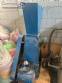 Injetora para potes PS e tampas 80 toneladas Himaco com chiller Refrisat